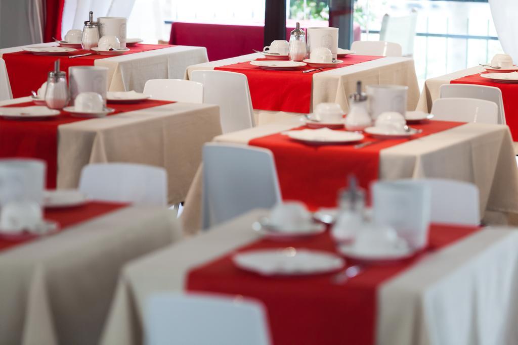 Sporthotel Villa Stella Torbole Sul Garda Eksteriør bilde
