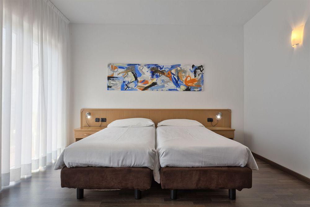 Sporthotel Villa Stella Torbole Sul Garda Eksteriør bilde