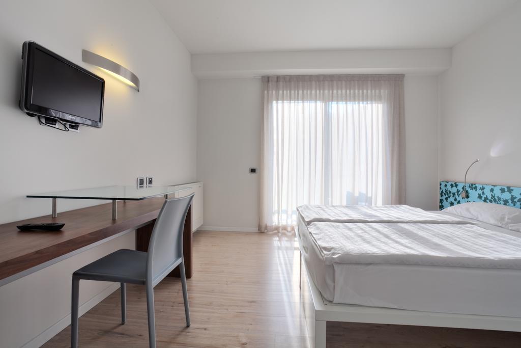 Sporthotel Villa Stella Torbole Sul Garda Eksteriør bilde